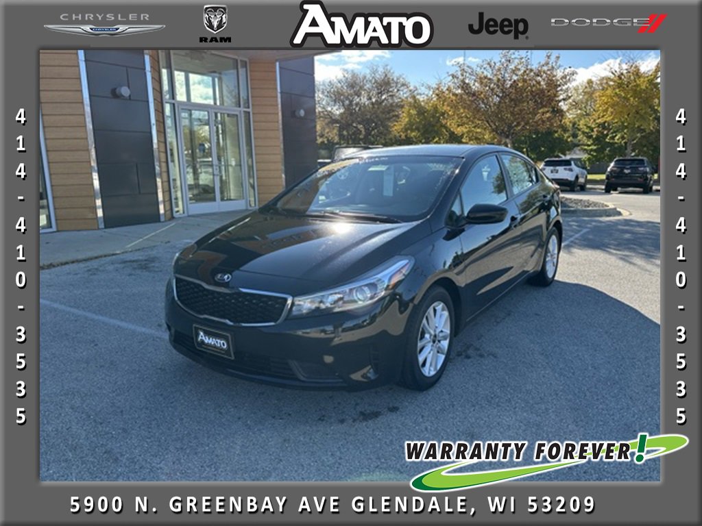 Used 2017 Kia Forte S image 1