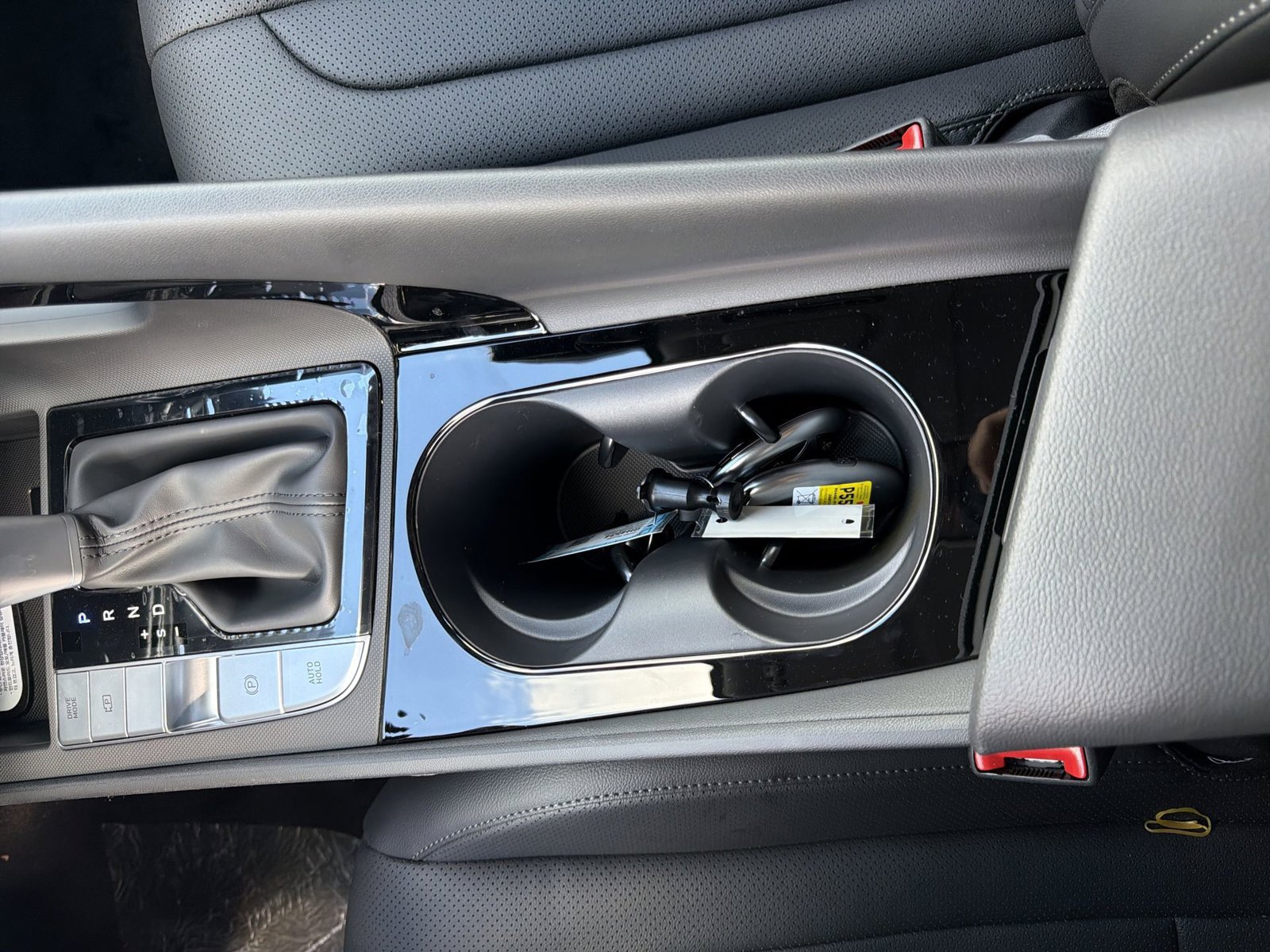 New 2026 Hyundai Elantra Limited FWD image 21
