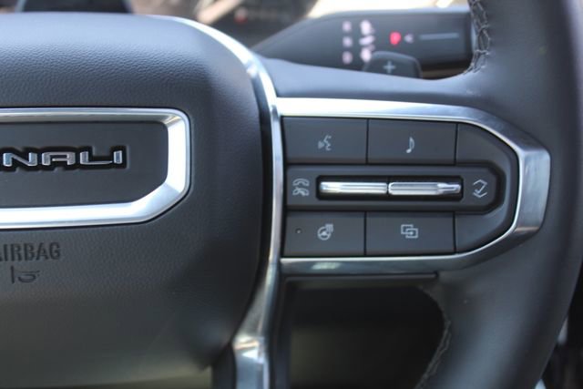 Used 2025 GMC Yukon Denali w/ Denali Reserve Package image 27