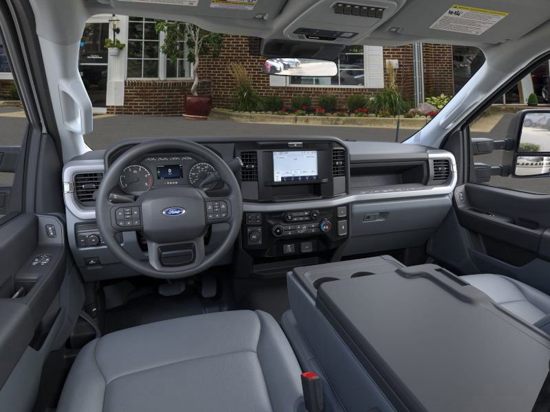 New 2026 Ford F550 4x4 Regular Cab Super Duty image 9