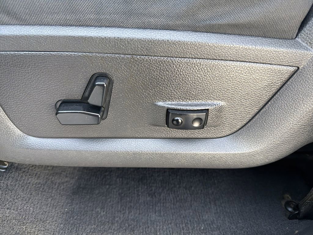 Used 2010 Dodge Ram 1500 Truck SLT w/ Big Horn Regional Pkg image 18