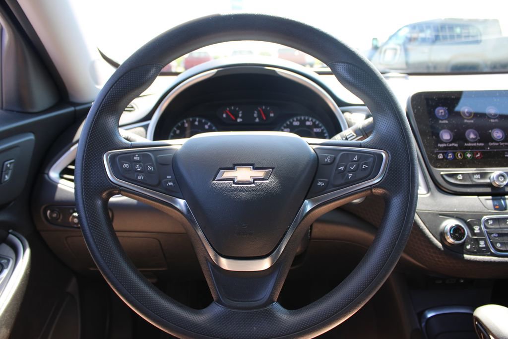 Used 2024 Chevrolet Malibu LT FWD image 32
