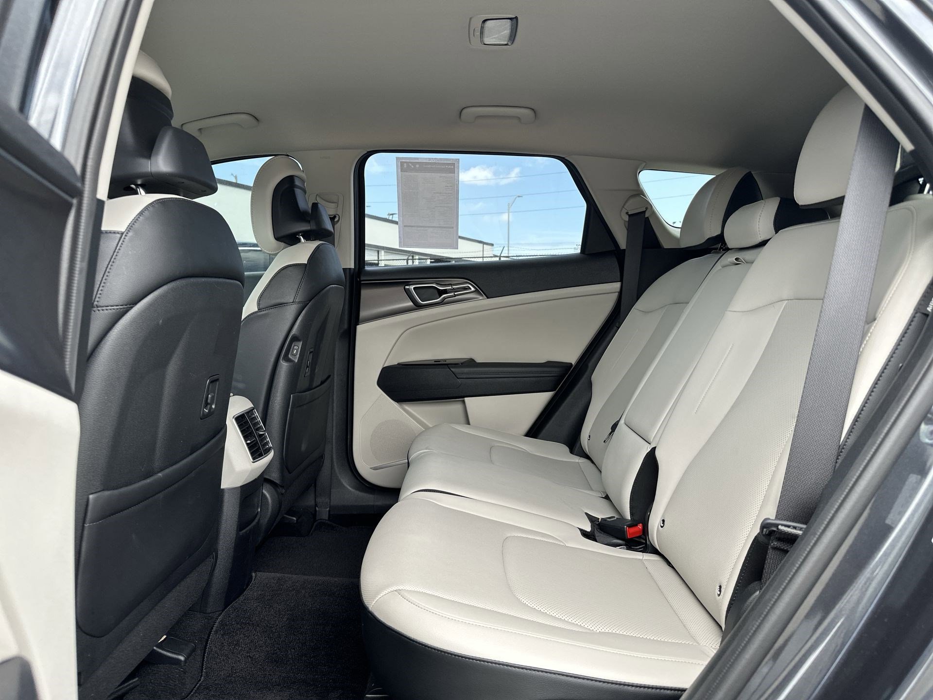 Certified 2024 Kia Sportage EX image 24