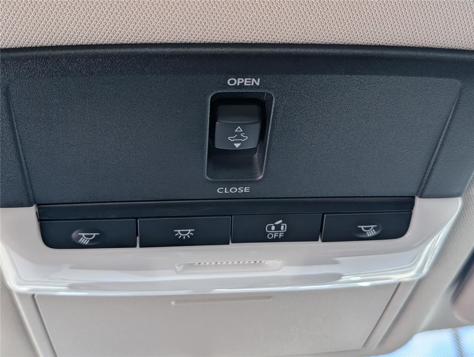 Used 2025 Nissan Altima 2.5 SR w/ SR Premium Package FWD image 30