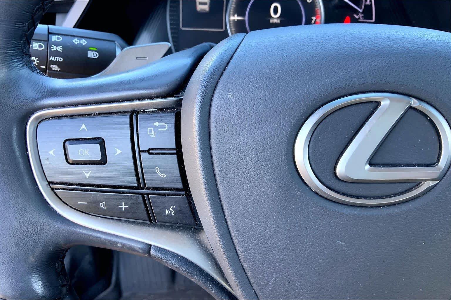 Used 2024 Lexus ES 350 Ultra Luxury w/ Accessory Package (Z2) FWD image 24