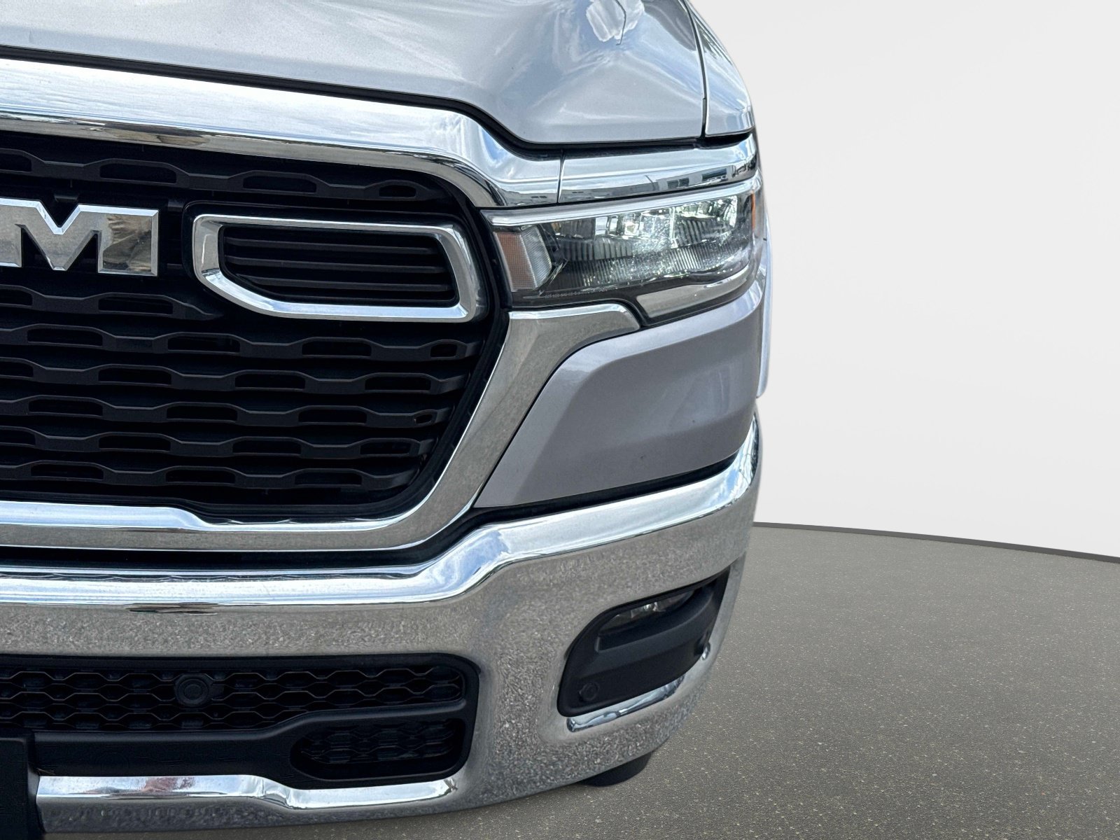 Used 2025 RAM 1500 Big Horn AWD/4WD image 10