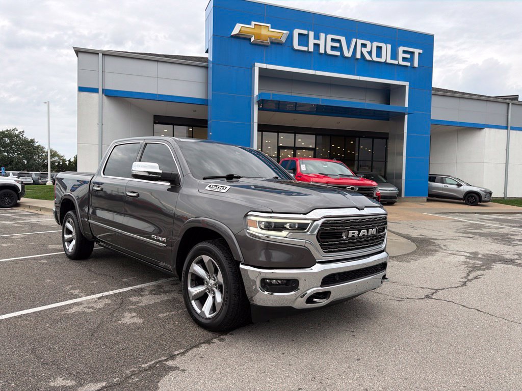 Used 2022 RAM 1500 Limited AWD/4WD image 1