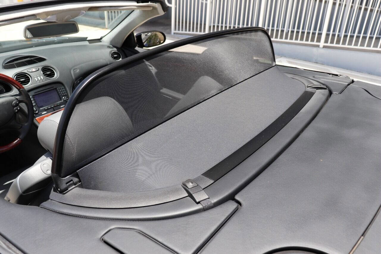 Used 2005 Mercedes-Benz SL 600 image 25