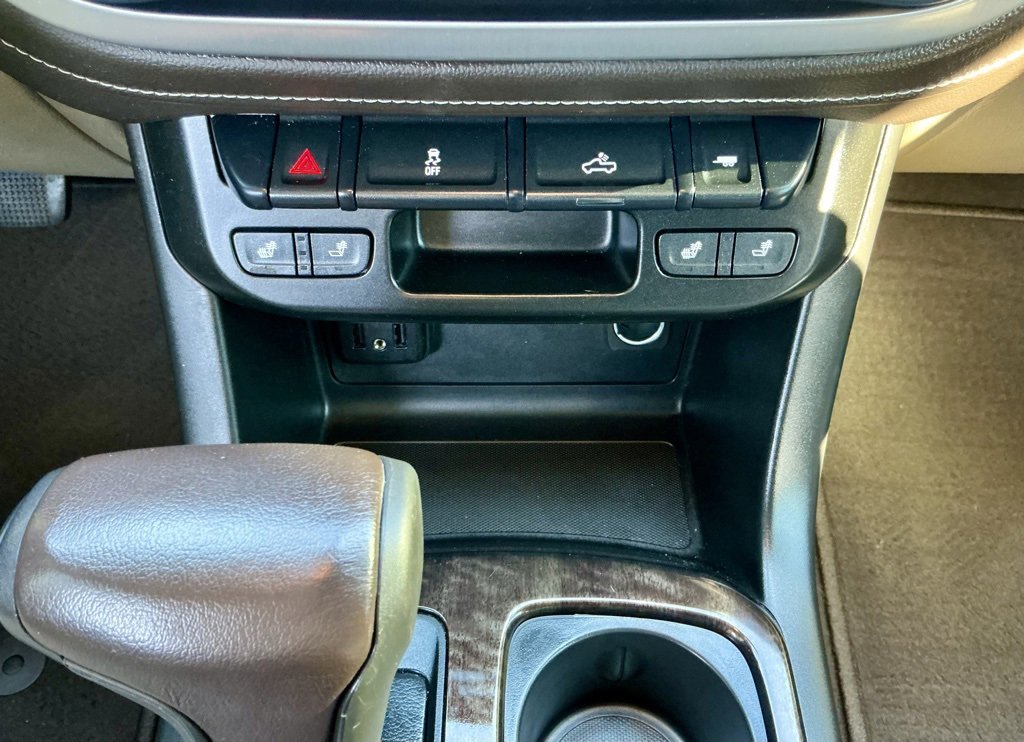 Used 2020 GMC Canyon SLE w/ Elevation Edition image 32