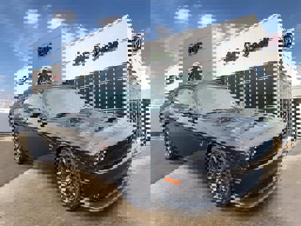 Used 2023 Dodge Challenger R/T Scat Pack video 1