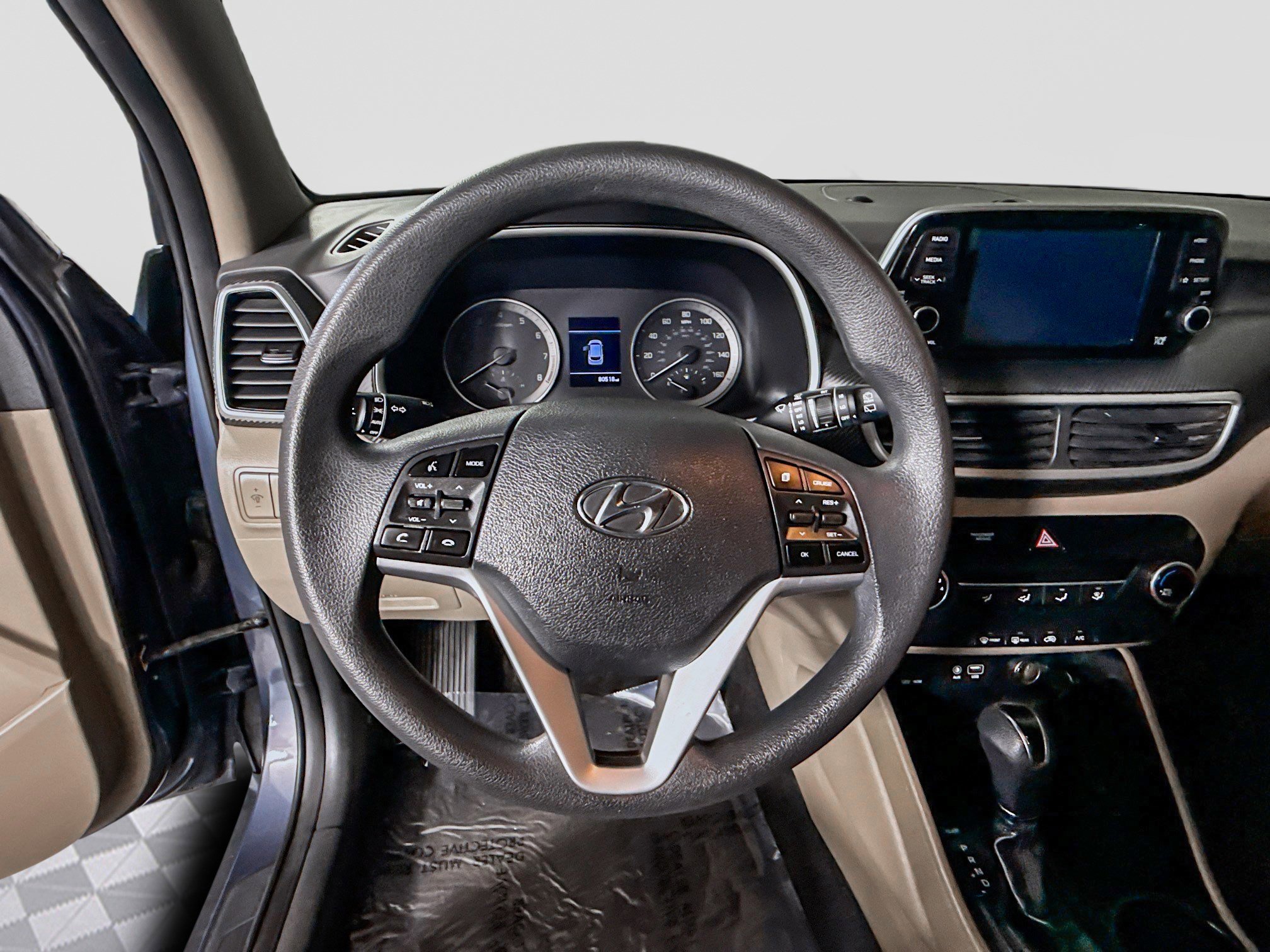 Used 2020 Hyundai Tucson SE image 13