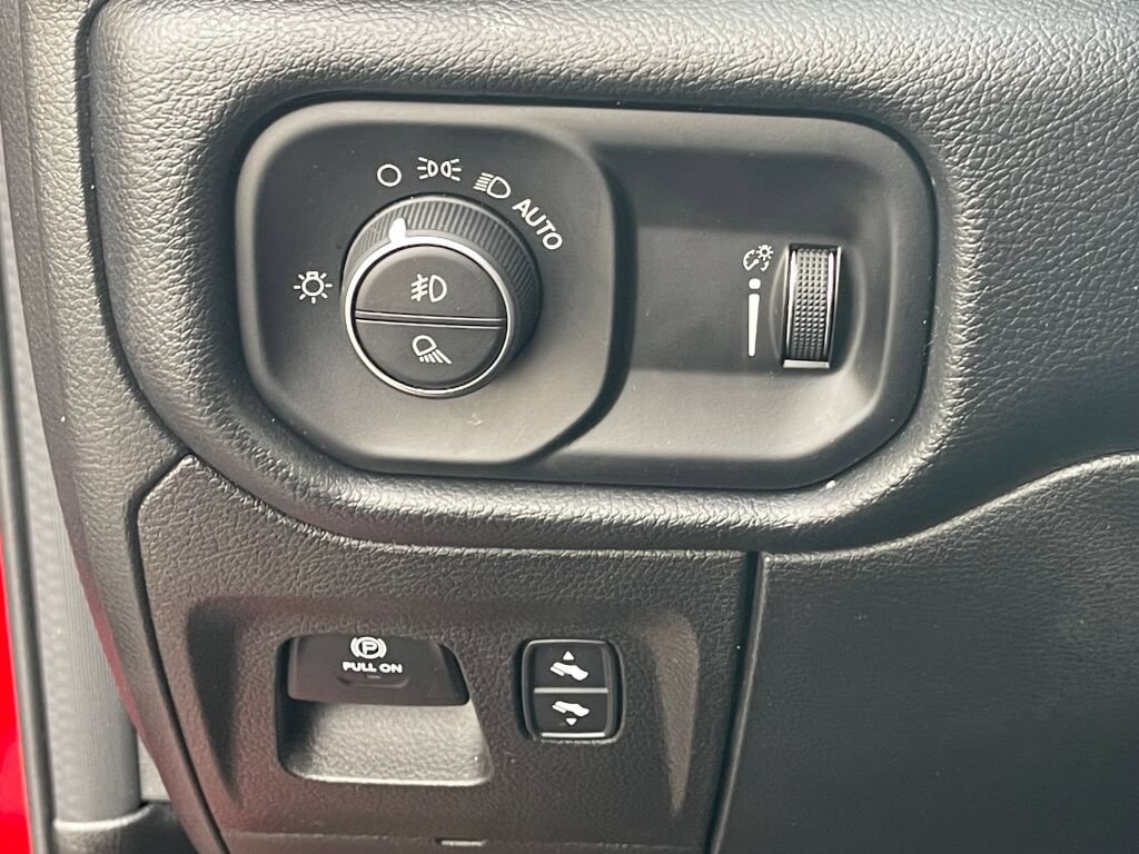 Used 2022 RAM 1500 Big Horn AWD/4WD image 20