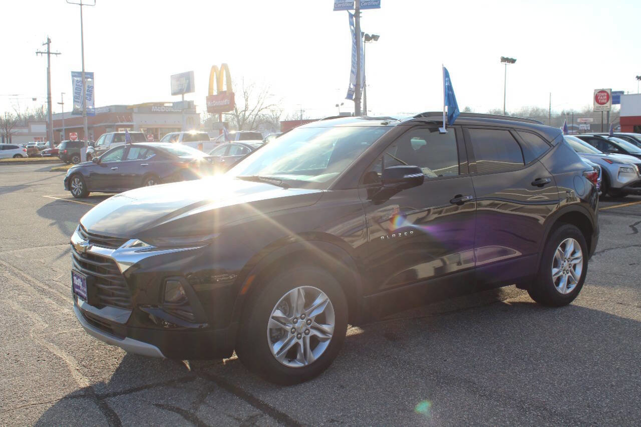 Used 2022 Chevrolet Blazer LT image 3