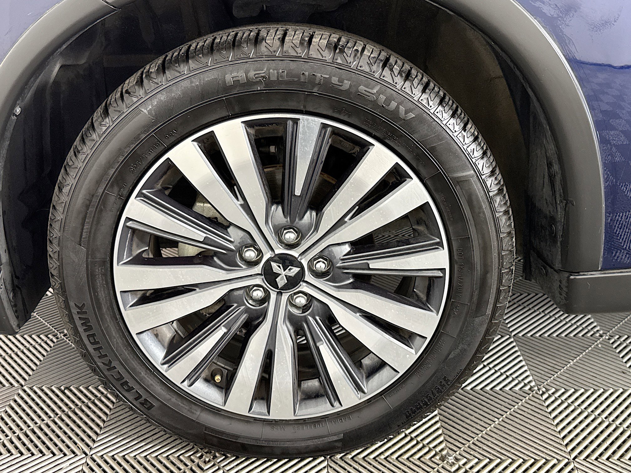 Used 2020 Mitsubishi Outlander ES image 55