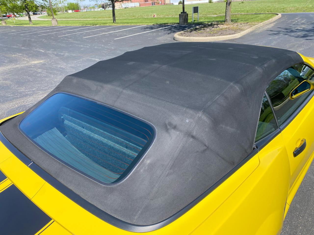 Used 2015 Chevrolet Camaro LT RWD image 17
