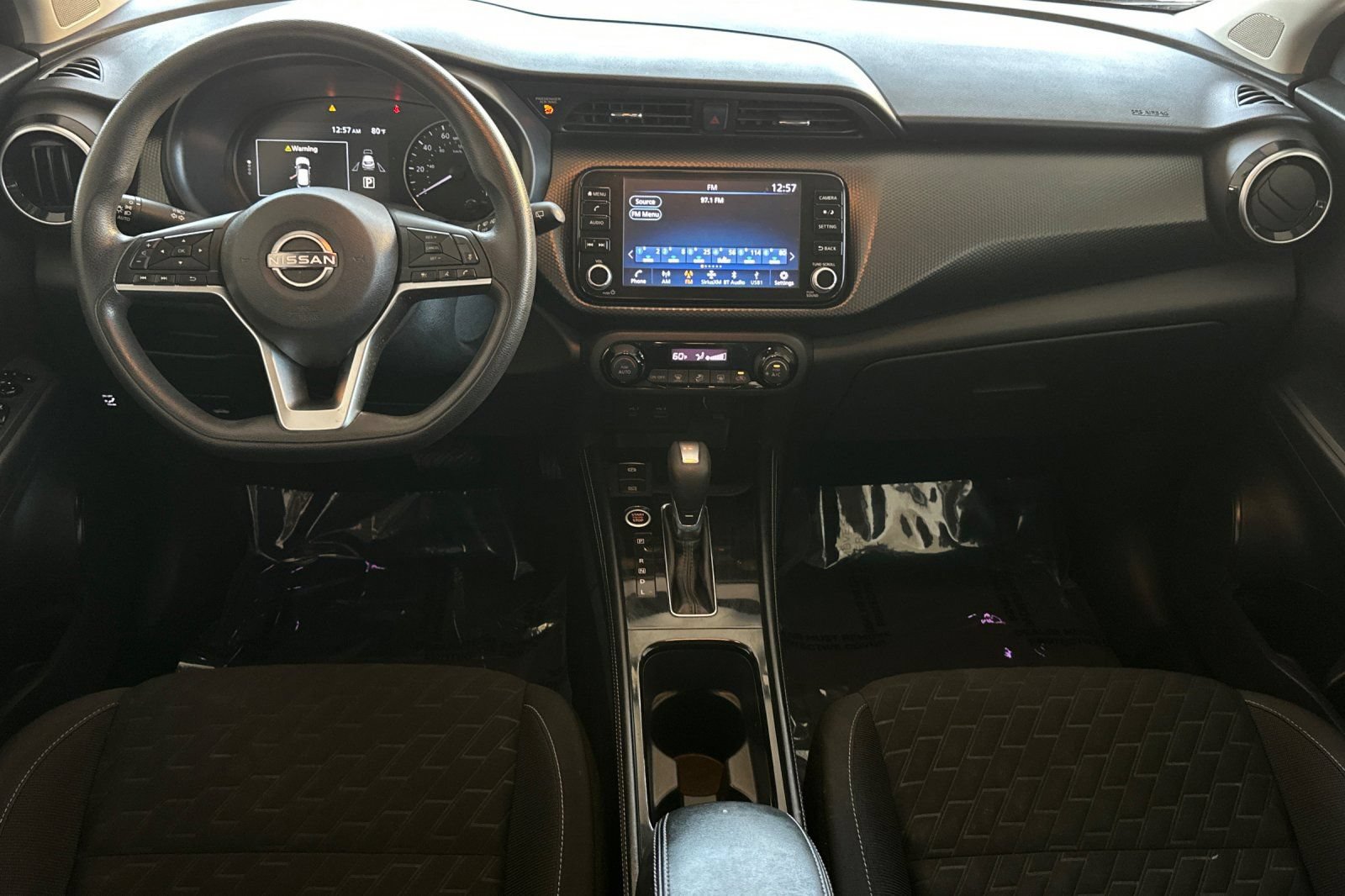 Used 2022 Nissan Kicks SV w/ Interior Electronics Package FWD image 12
