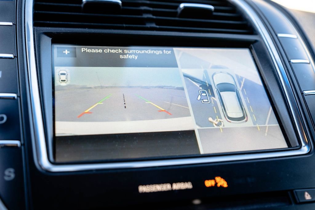 Used 2018 Lincoln MKX Reserve w/ Driver Assistance Package image 28