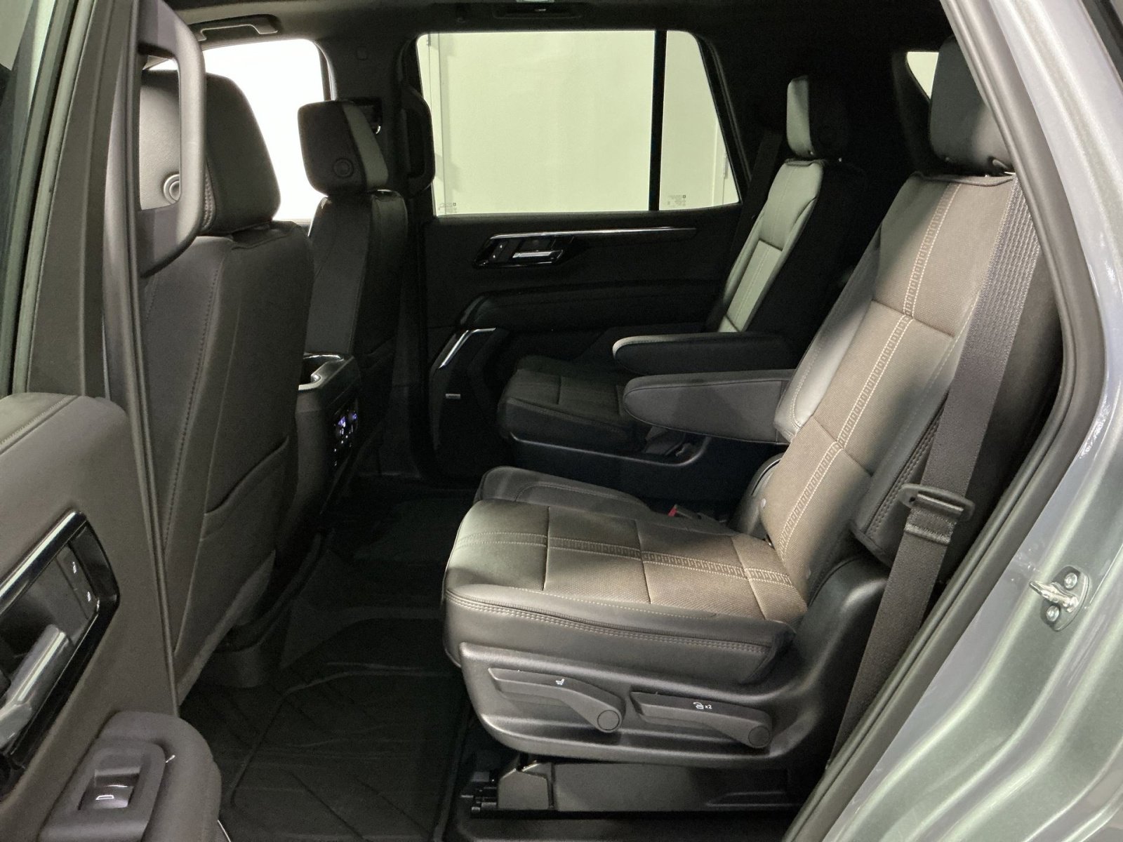New 2026 Chevrolet Tahoe High Country image 32