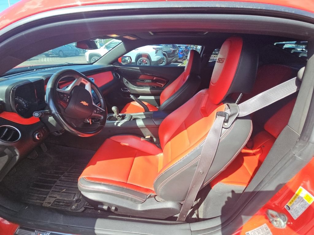 Used 2015 Chevrolet Camaro SS w/ Commemorative Special Edition RWD image 15