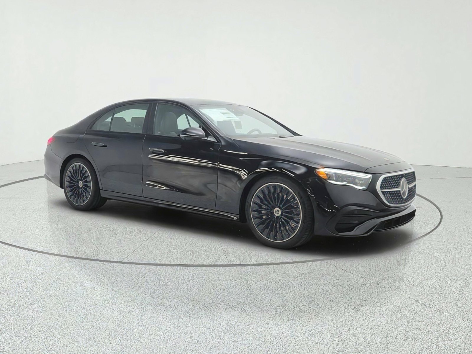 New 2027 Mercedes-Benz E 450 4MATIC Sedan image 3