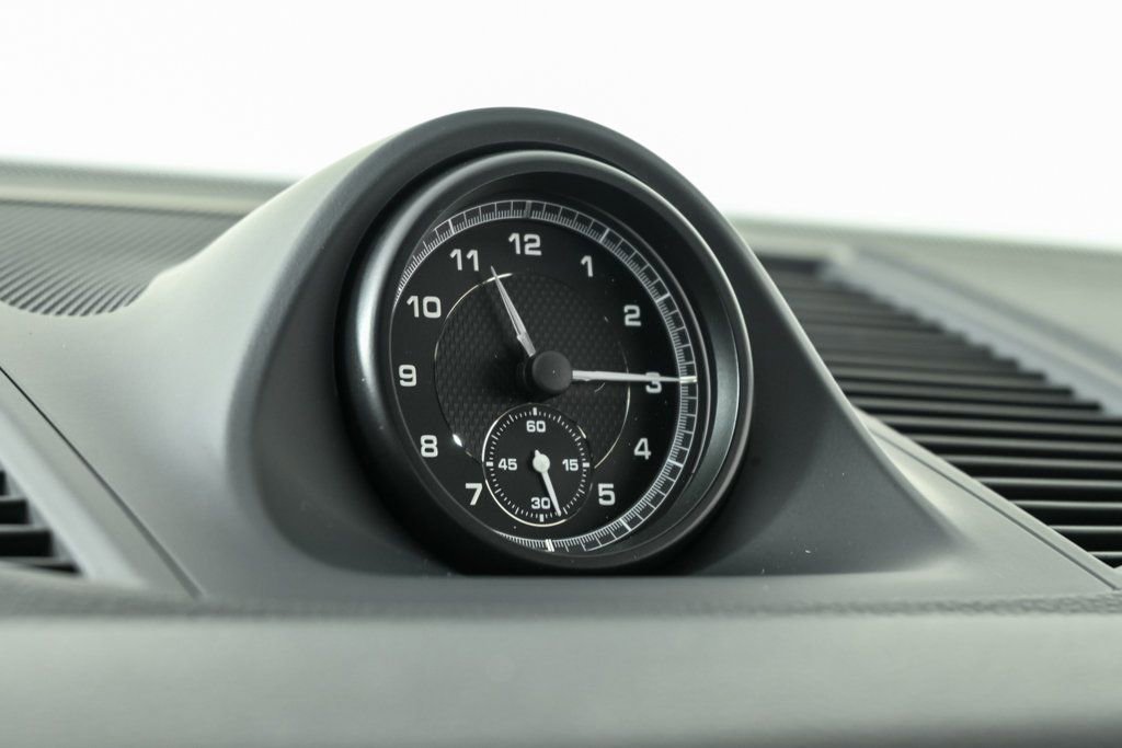 New 2026 Porsche Macan image 17