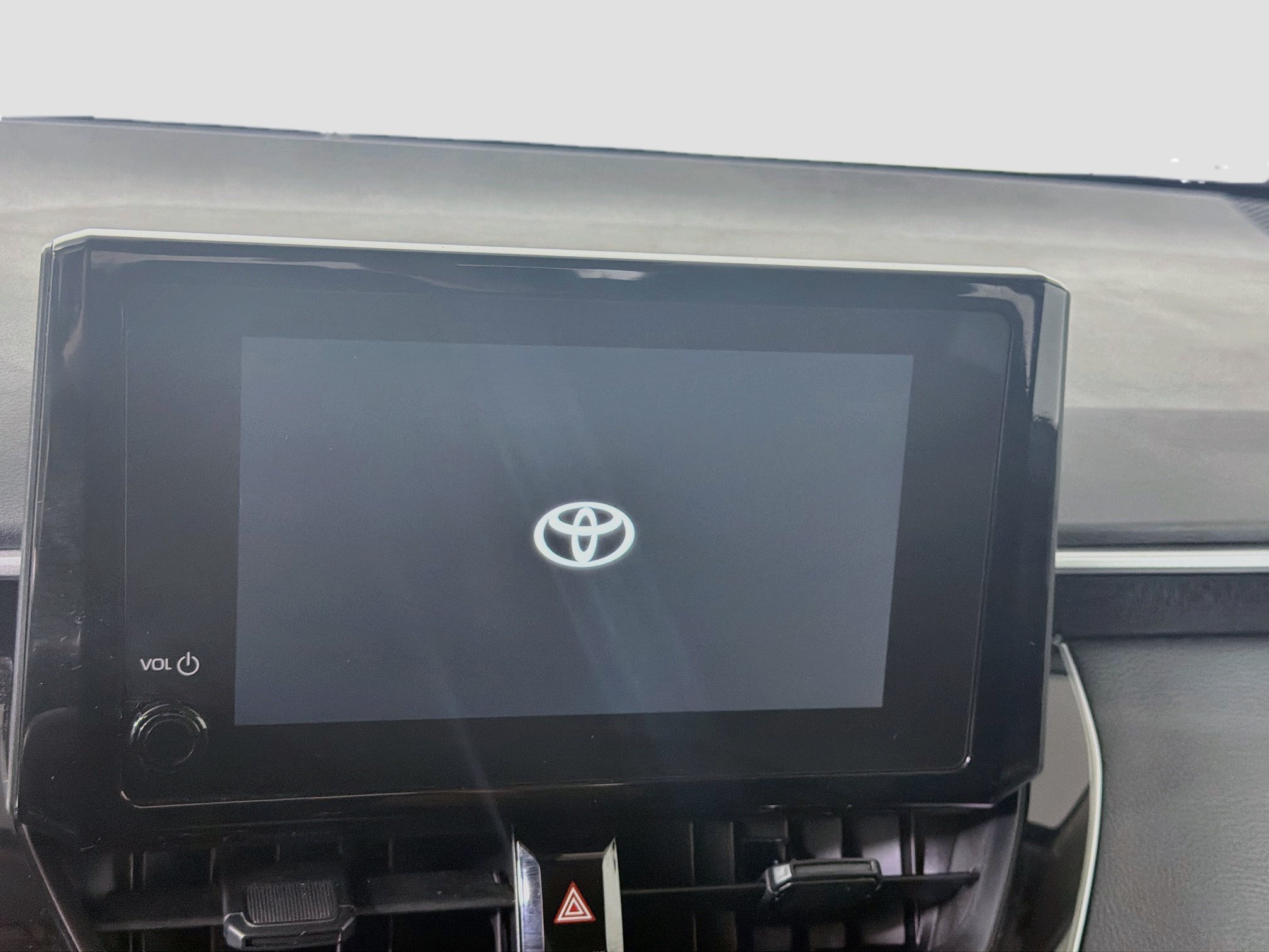 Used 2025 Toyota Corolla LE FWD image 19
