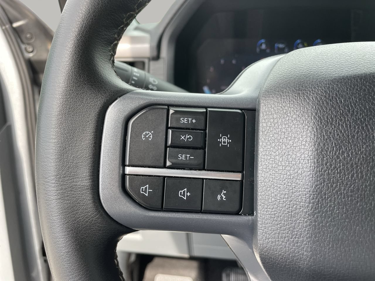Used 2025 Ford F150 XLT w/ Equipment Group 301A Standard RWD image 27