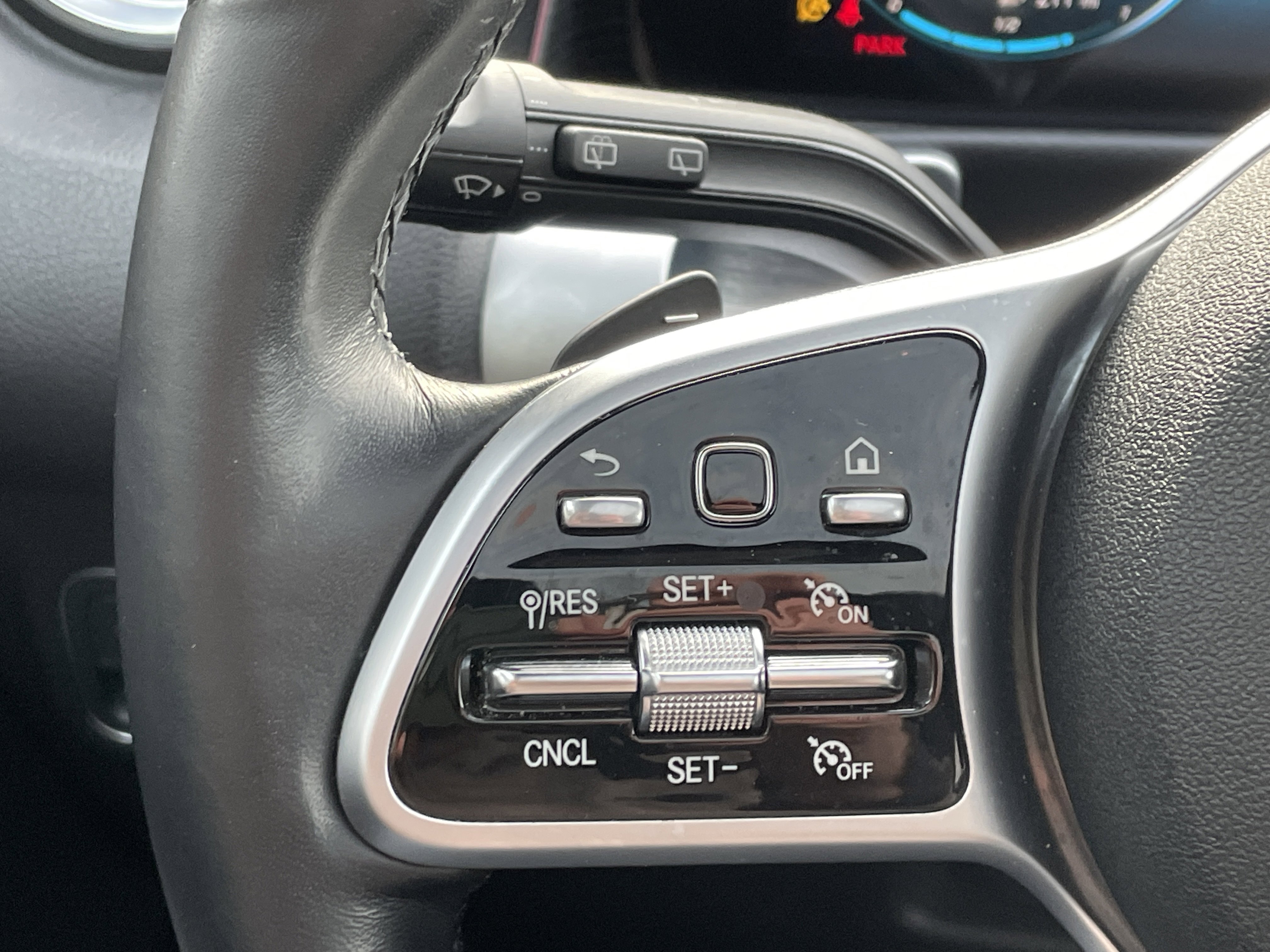 Certified 2022 Mercedes-Benz GLB 250 4MATIC image 26