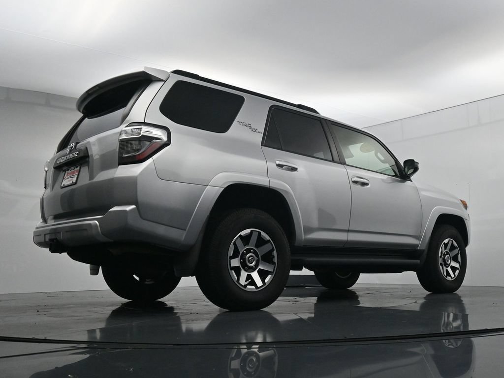 Used 2021 Toyota 4Runner TRD Off-Road AWD/4WD image 37