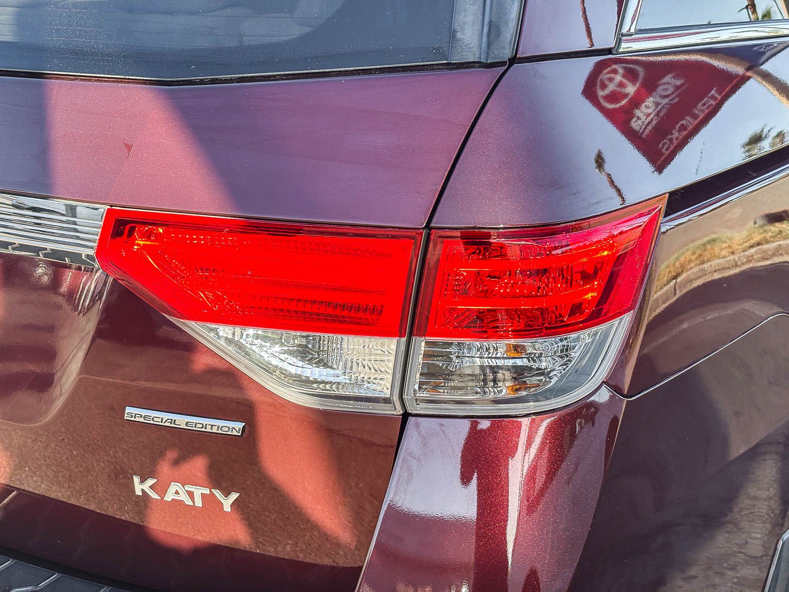 Used 2016 Honda Odyssey SE image 8