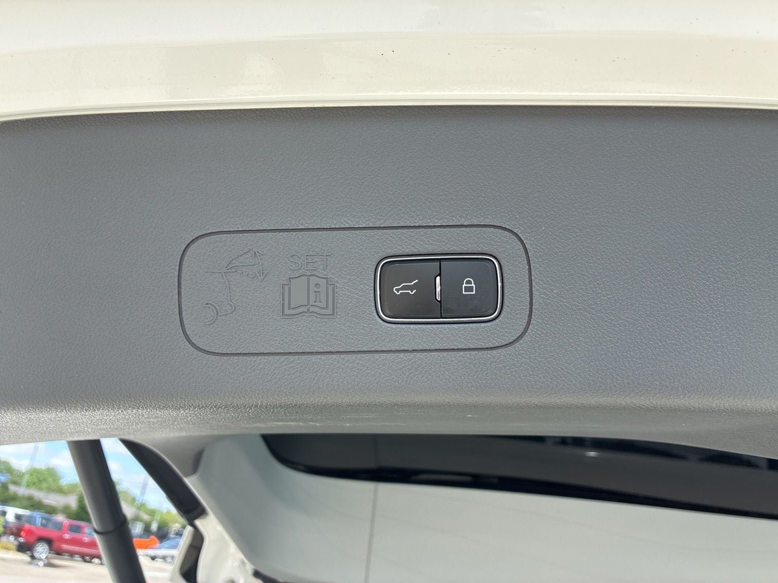 Used 2020 Lincoln Aviator Reserve w/ Equipment Group 201A AWD/4WD image 6