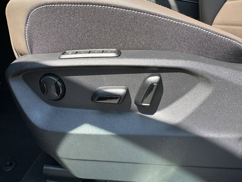 New 2025 Volkswagen Atlas SEL image 7