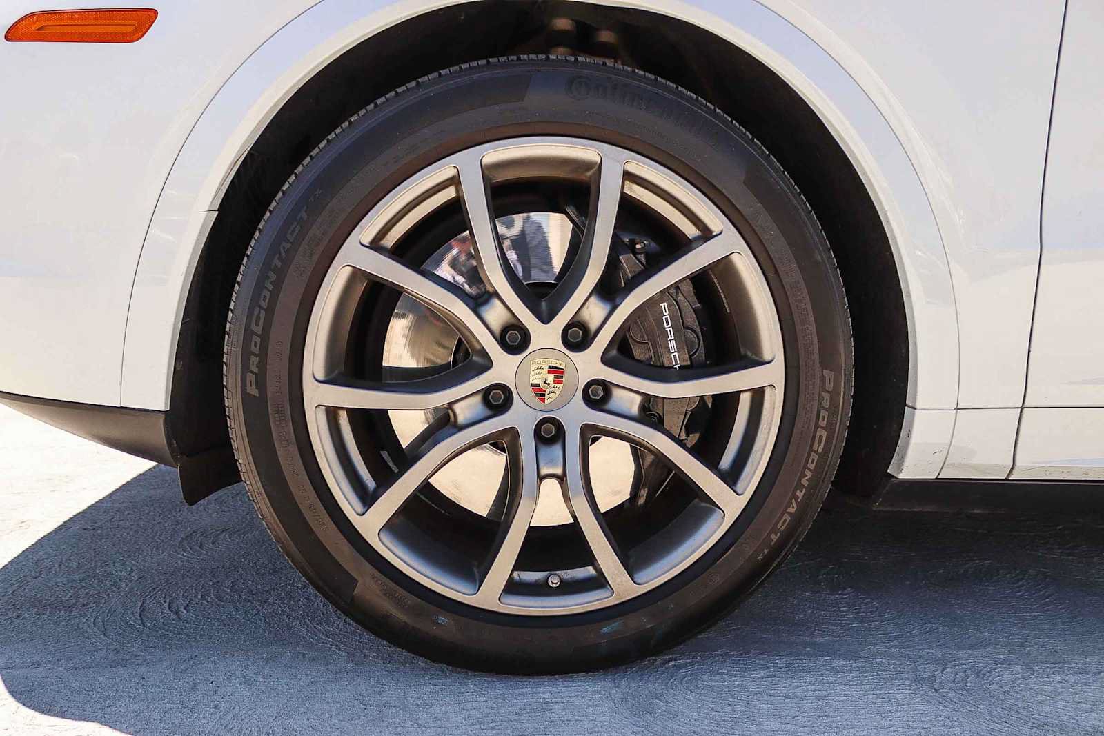 Used 2023 Porsche Cayenne Turbo AWD/4WD image 11