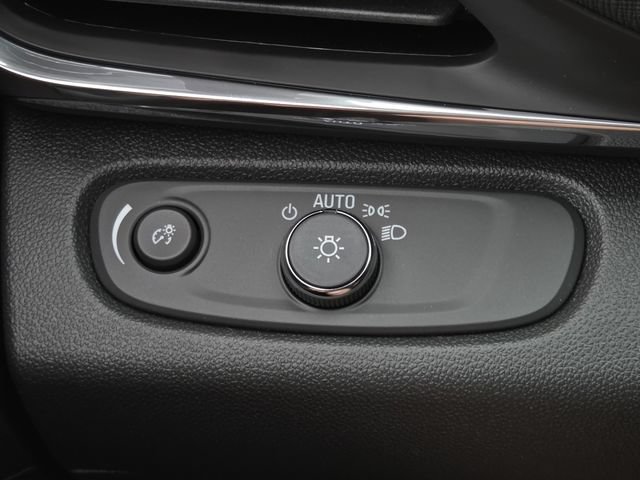 New 2026 Buick Envista Sport Touring w/ Convenience I Package FWD image 10
