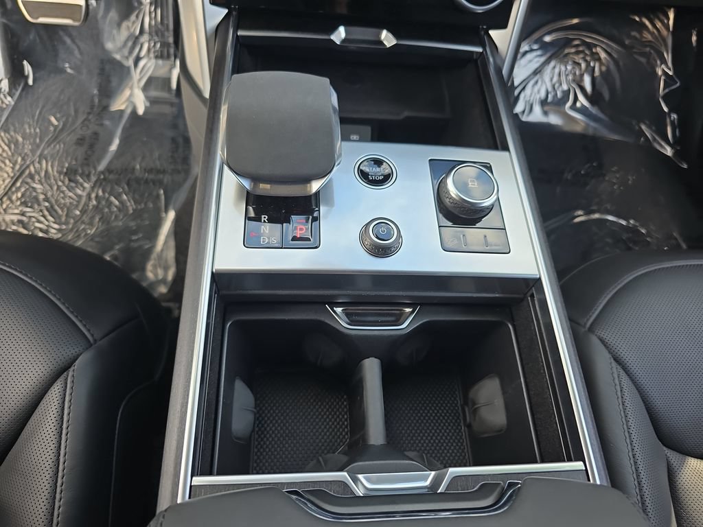Certified 2023 Land Rover Range Rover Long Wheelbase SE AWD/4WD image 27