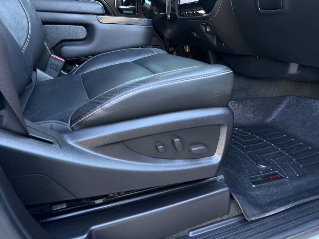 Used 2015 GMC Sierra 2500 SLT w/ Duramax Plus Package AWD/4WD image 46