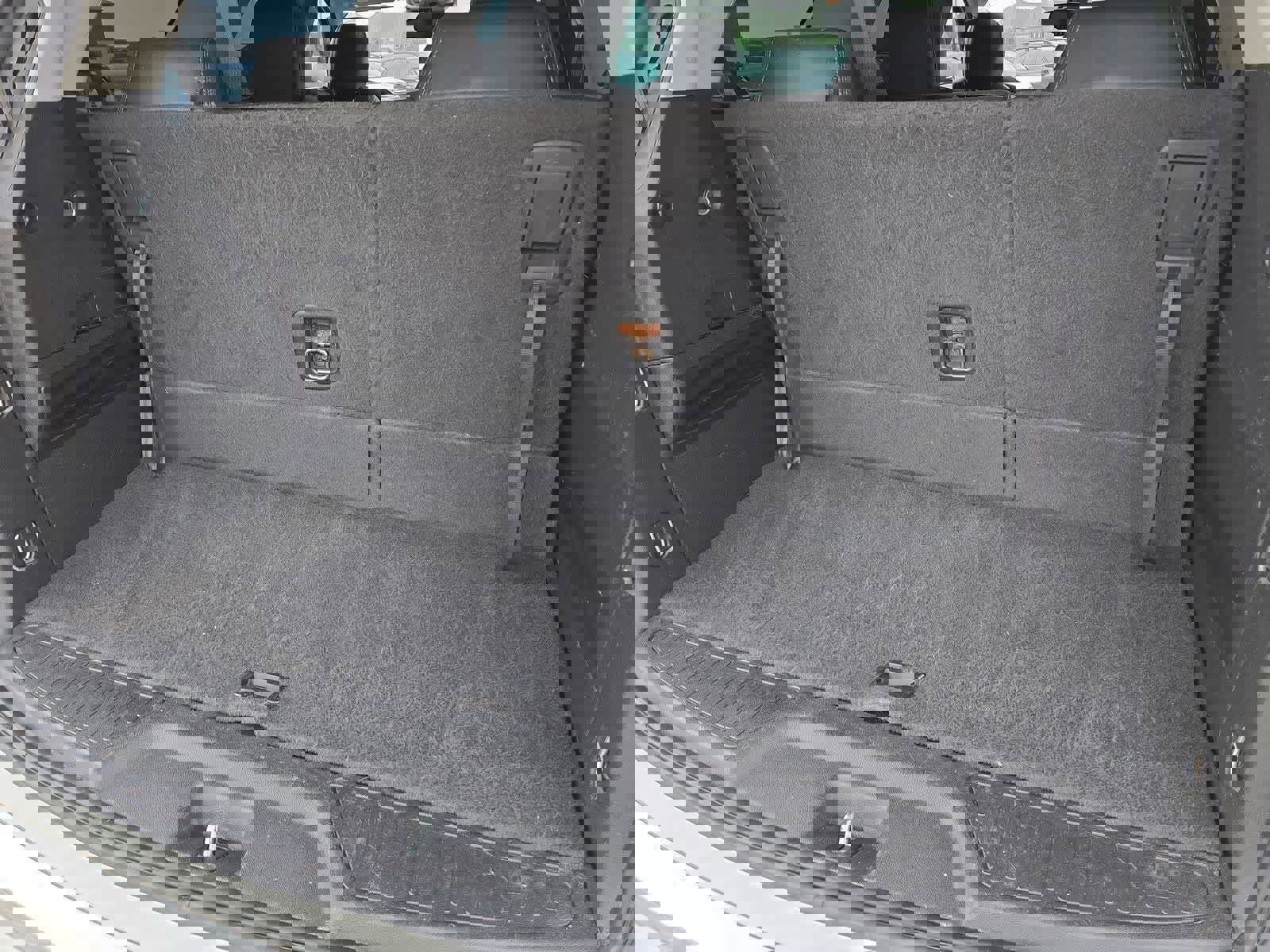 Used 2016 GMC Acadia SLT w/ Open Road Package AWD/4WD image 34