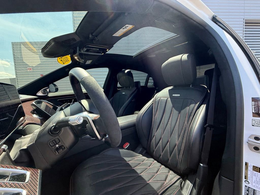 Used 2024 Mercedes-Benz S 63 AMG S w/ Carbon Fiber Exterior Package image 4