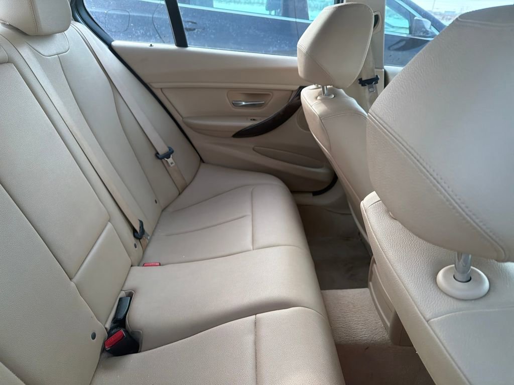 Used 2015 BMW 320i Sedan image 20