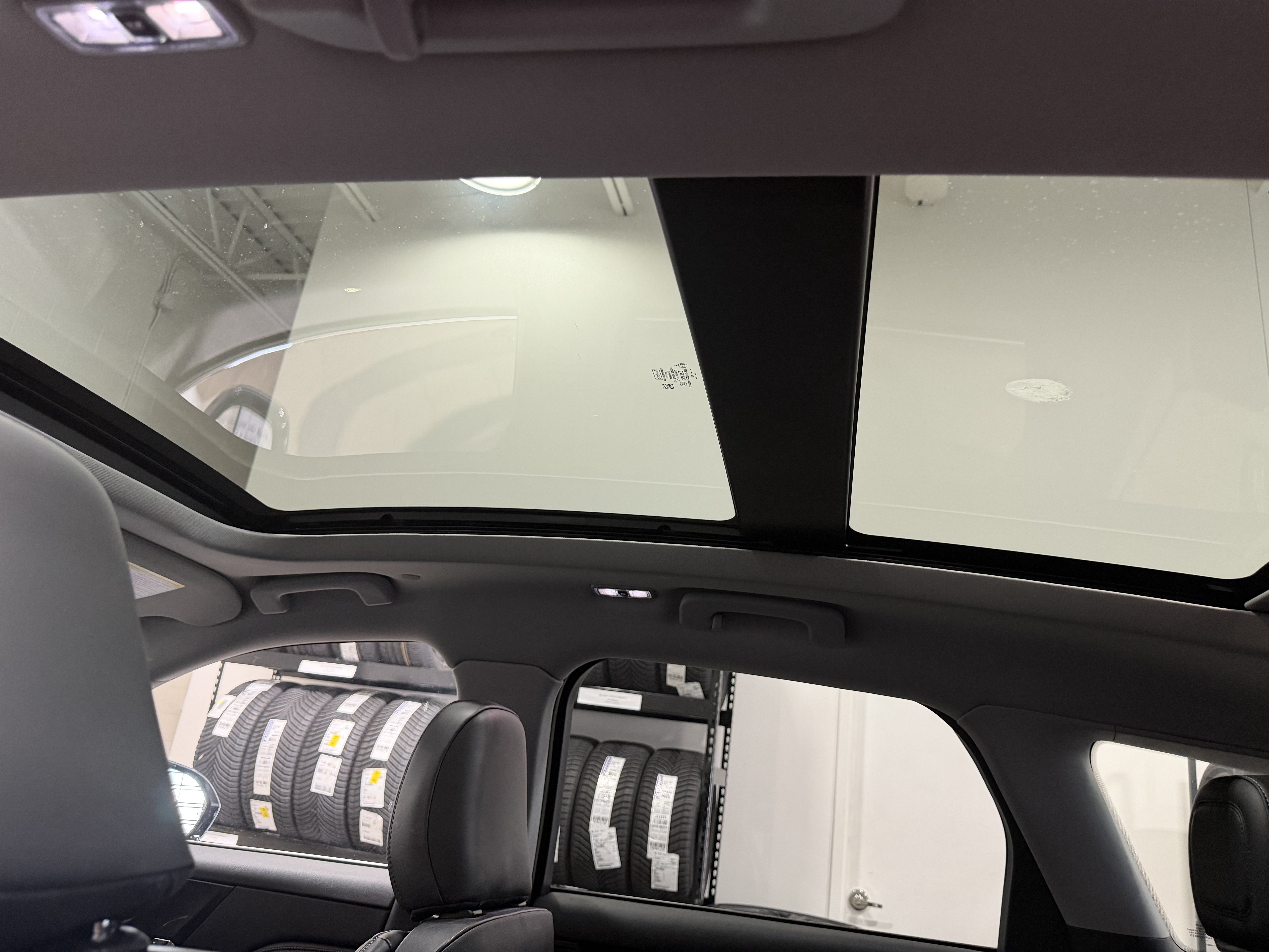 Used 2022 Lincoln Corsair AWD w/ Premium Package image 26