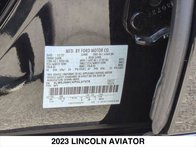 Used 2023 Lincoln Aviator 2WD w/ Class IV Trailer Tow Package image 30