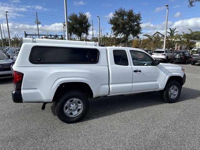 Used 2022 Toyota Tacoma SR5 image 2