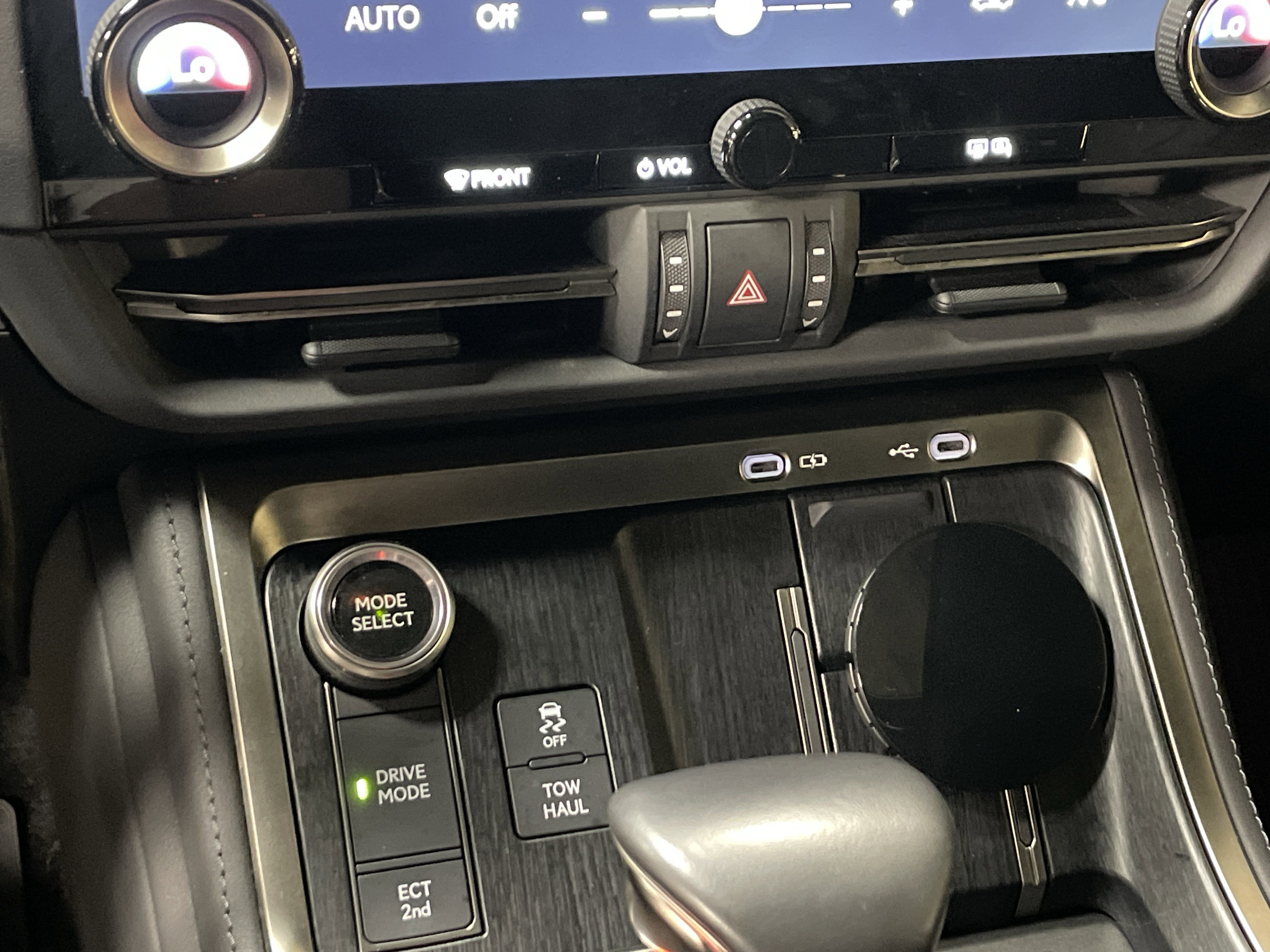 Used 2024 Lexus GX 550 w/ Cold Area Package AWD/4WD image 23