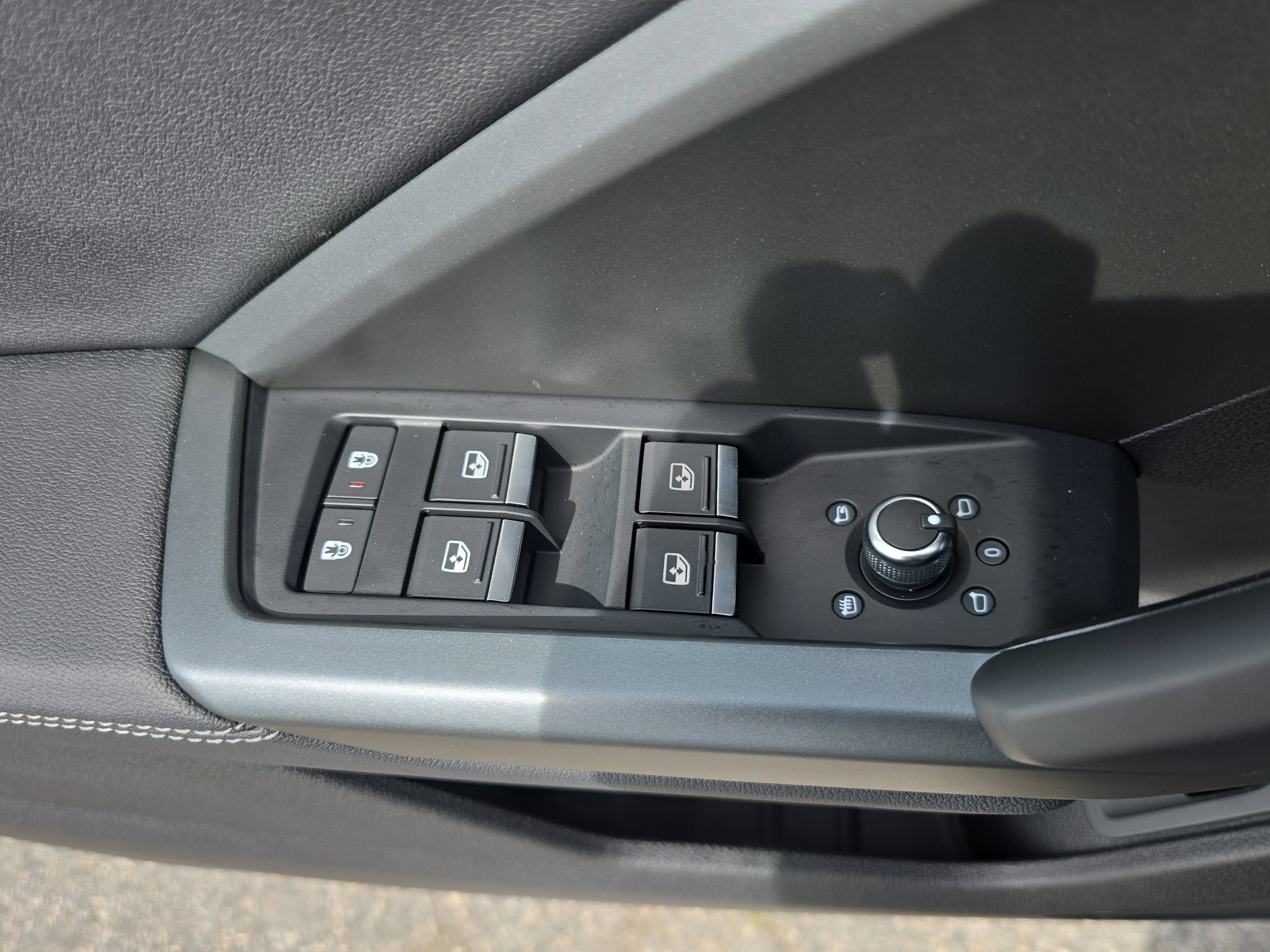 Used 2025 Audi Q3 2.0T Premium w/ Convenience Package image 27