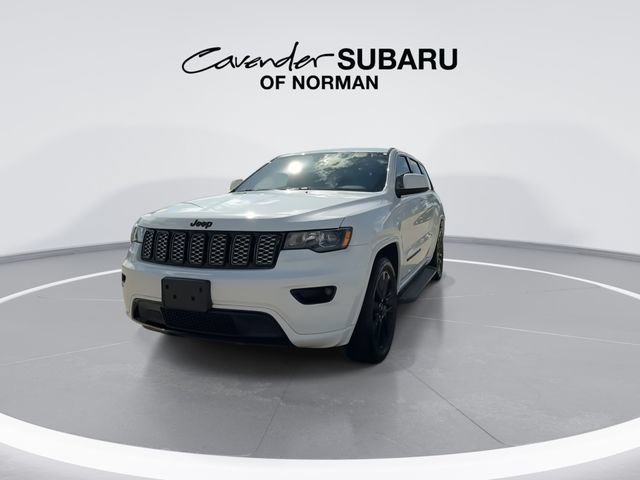 Used 2019 Jeep Grand Cherokee Altitude RWD image 4