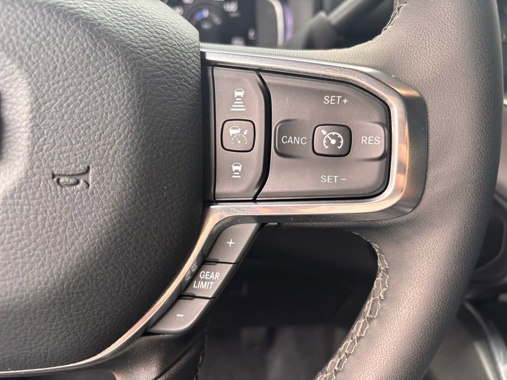Used 2026 RAM 3500 Laramie AWD/4WD image 18