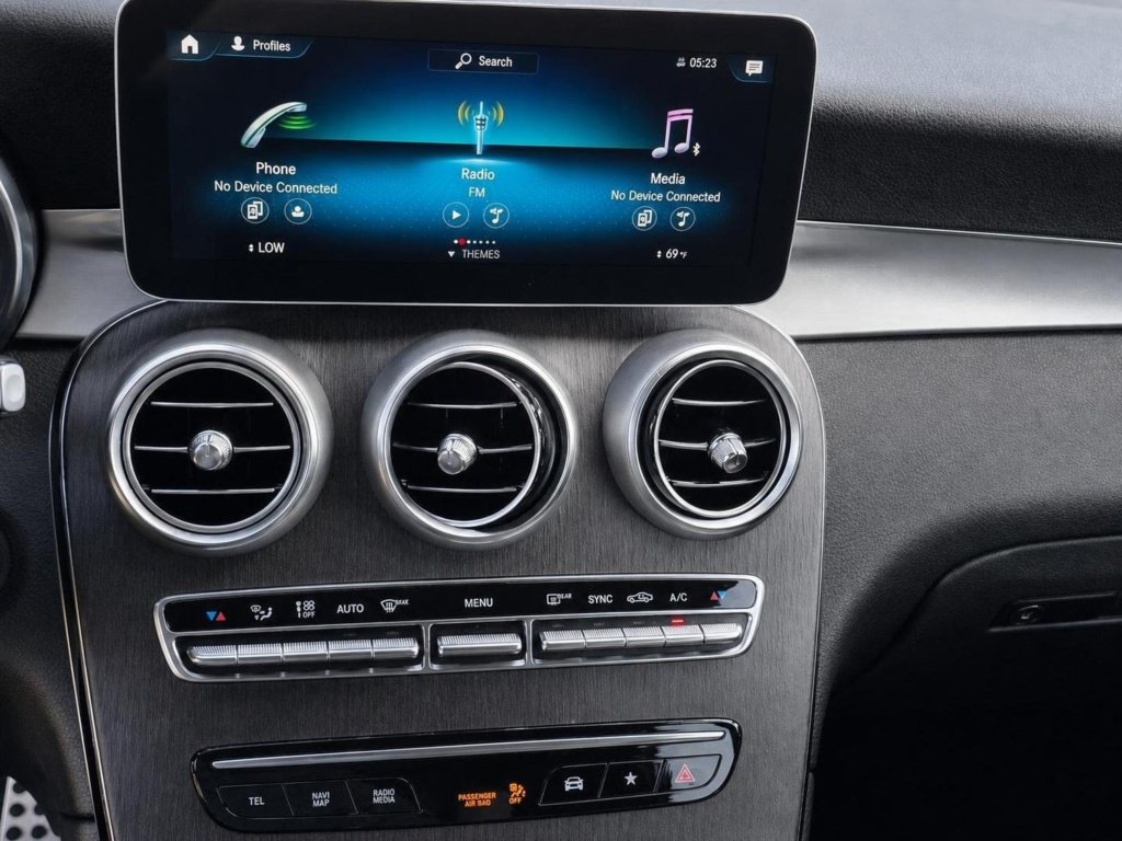 Used 2022 Mercedes-Benz GLC 300 4MATIC image 15