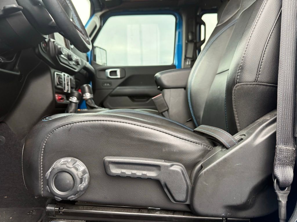 Used 2022 Jeep Wrangler Unlimited Rubicon 4xe w/ Cold Weather Group image 10