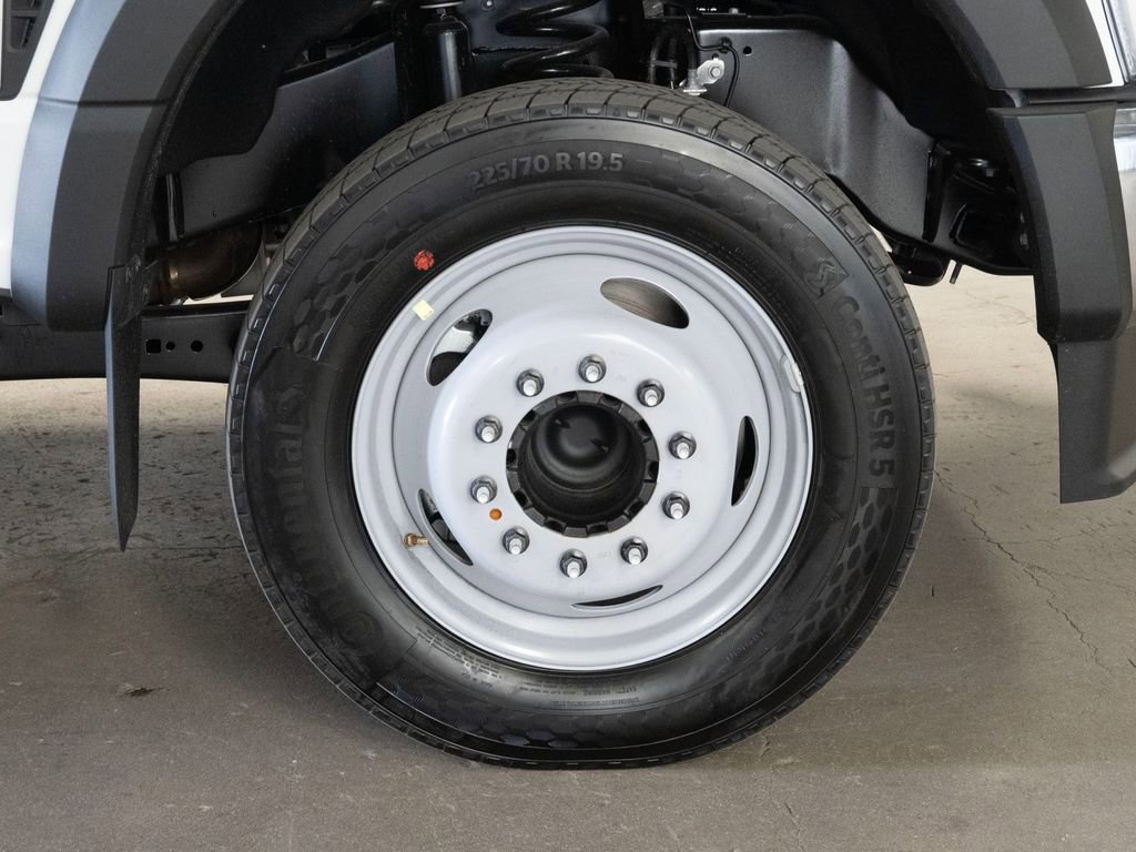 New 2026 Ford F450 XL w/ XL Chrome Package image 25