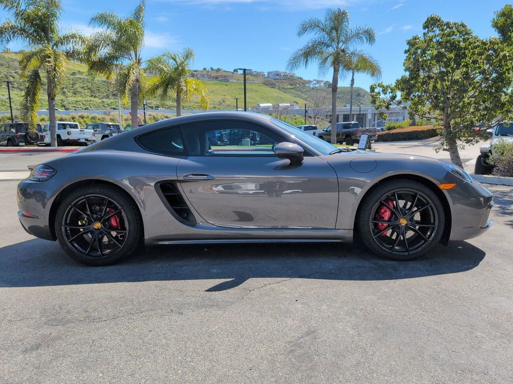 Used 2019 Porsche 718 Cayman S image 4